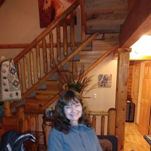 Meet your Posher, Lorraine